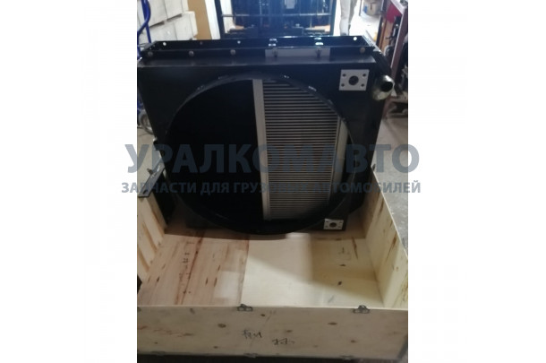 Радиатор системы охлажденья двигателя LG968