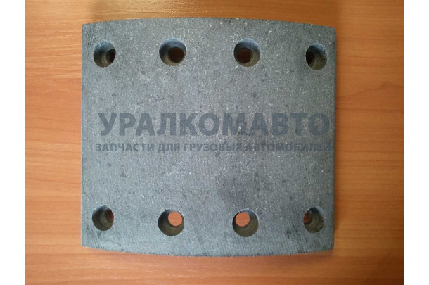 накладка тормозная передняя 160x186 (8 отверстий) HOWO WG9100440029